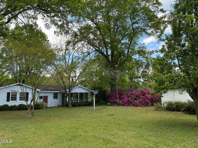 820 Main Street, Lillington, NC 27546