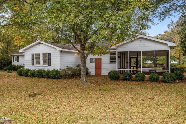 820 Main Street, Lillington, NC 27546