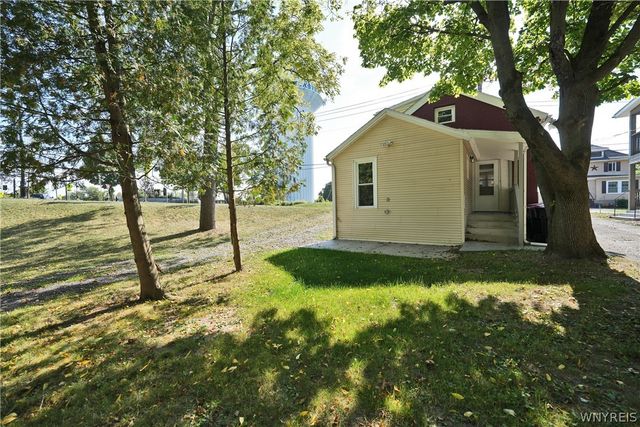 17 Saint Marys Street, Lancaster, NY 14086