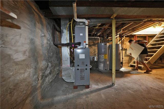 17 Saint Marys Street, Lancaster, NY 14086