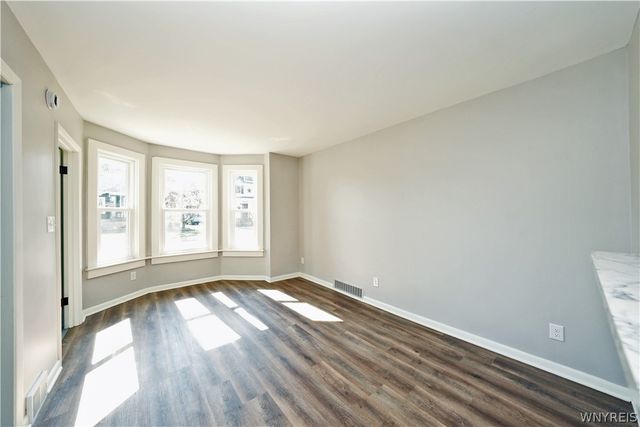 17 Saint Marys Street, Lancaster, NY 14086