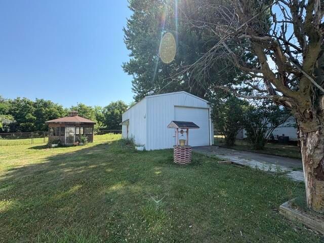 3157 Ludwig Street, Burton, MI 48529