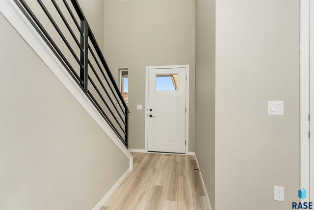 1740 N Hyssop Dr Drive, Sioux Falls, SD 57110