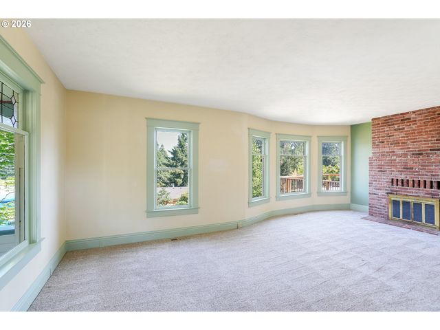 1005 RESERVE St, Silverton, OR 97381