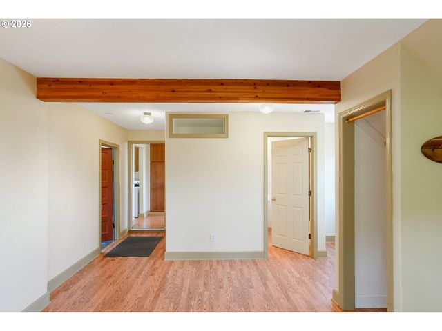 1005 RESERVE St, Silverton, OR 97381