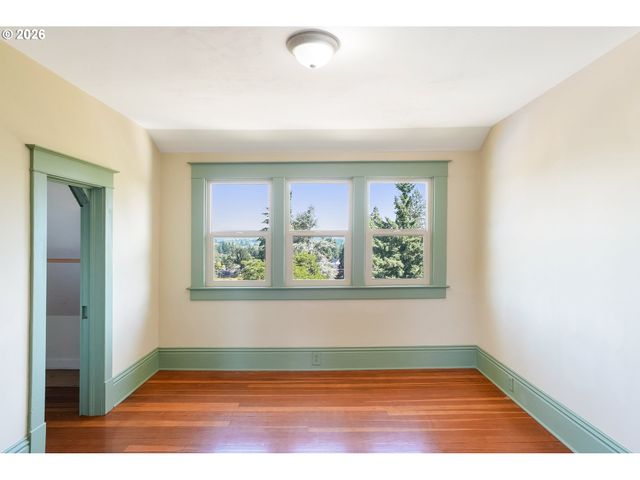 1005 RESERVE St, Silverton, OR 97381