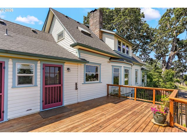 1005 RESERVE St, Silverton, OR 97381