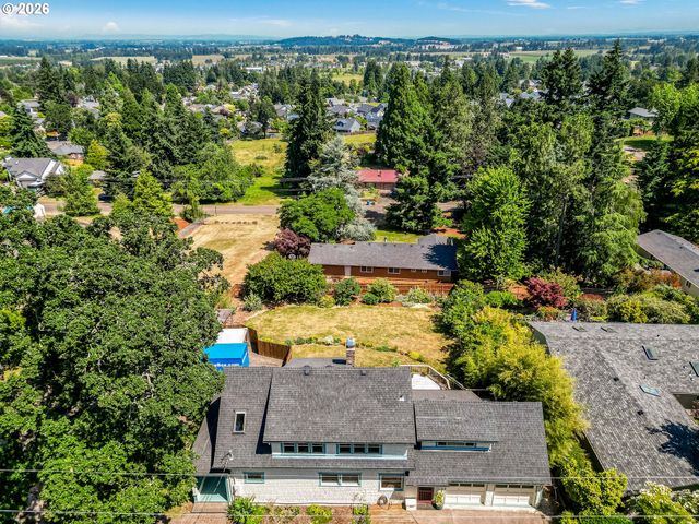 1005 RESERVE St, Silverton, OR 97381