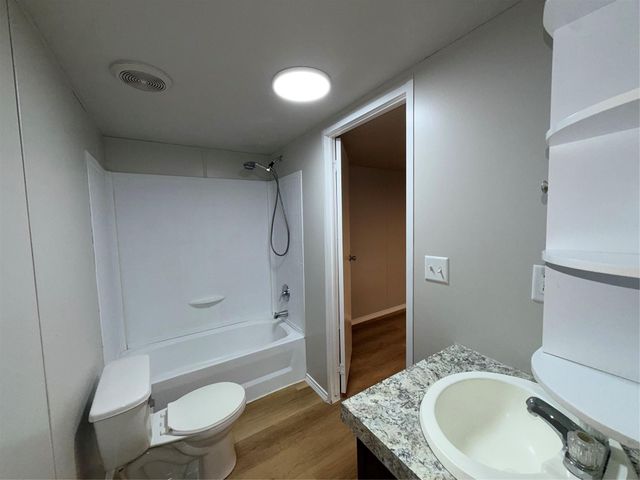 114 Bluebill Bay N, Baytown, TX 77523