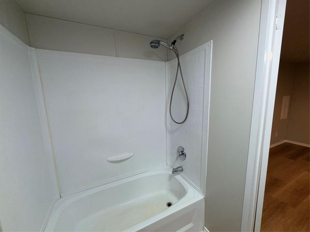 114 Bluebill Bay N, Baytown, TX 77523