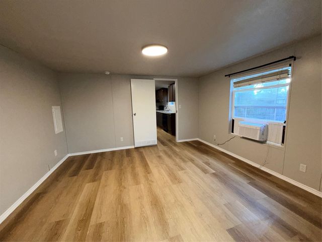 114 Bluebill Bay N, Baytown, TX 77523