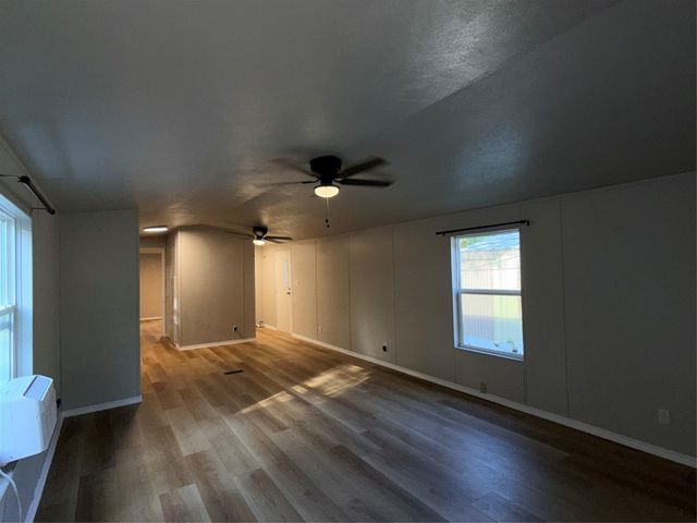 114 Bluebill Bay N, Baytown, TX 77523