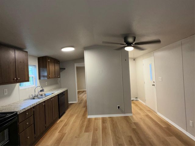 114 Bluebill Bay N, Baytown, TX 77523