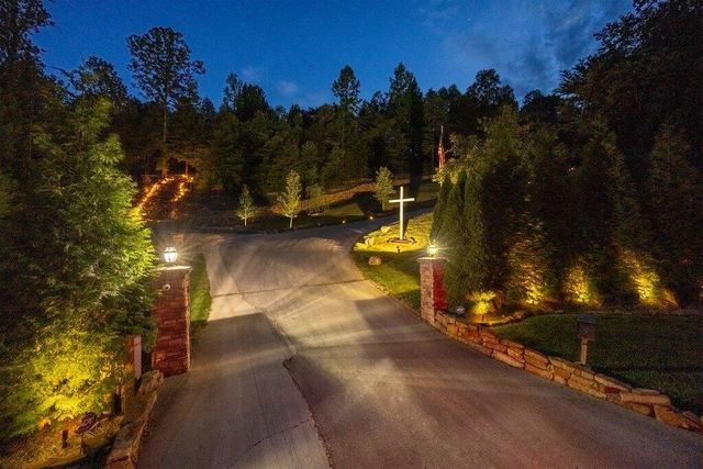 5625 Harrison Pike, Mcdonald, TN 37353