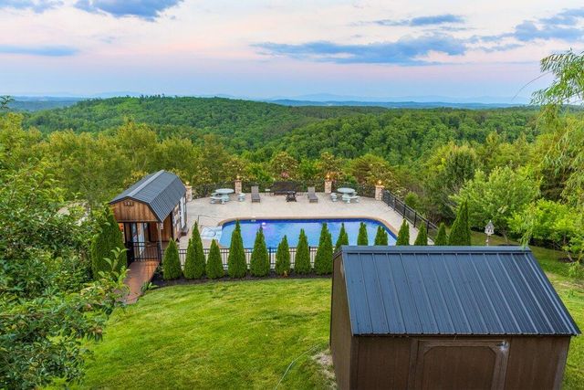 5625 Harrison Pike, Mcdonald, TN 37353
