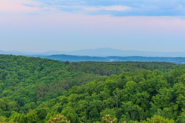 5625 Harrison Pike, Mcdonald, TN 37353