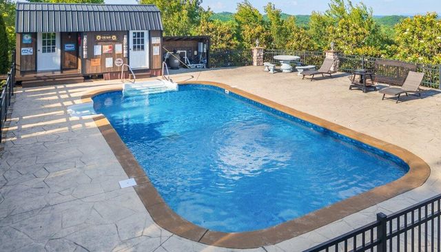 5625 Harrison Pike, Mcdonald, TN 37353