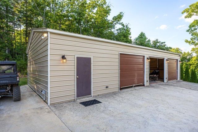 5625 Harrison Pike, Mcdonald, TN 37353