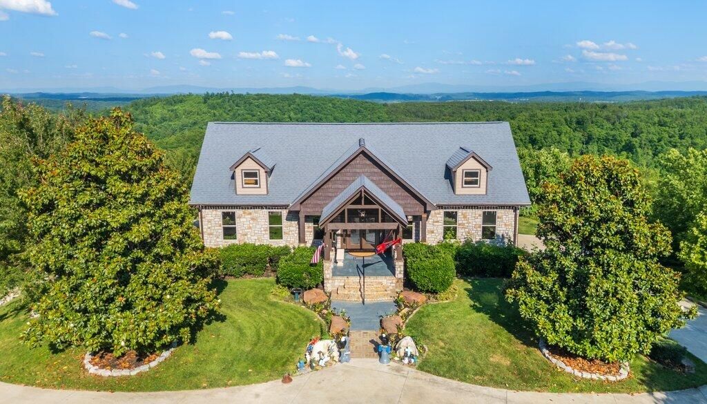 5625 Harrison Pike, Mcdonald, TN 37353