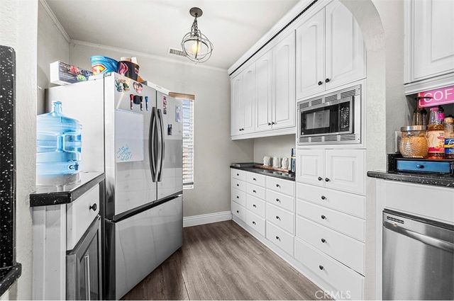 769 W 20th Street, San Bernardino, CA 92405