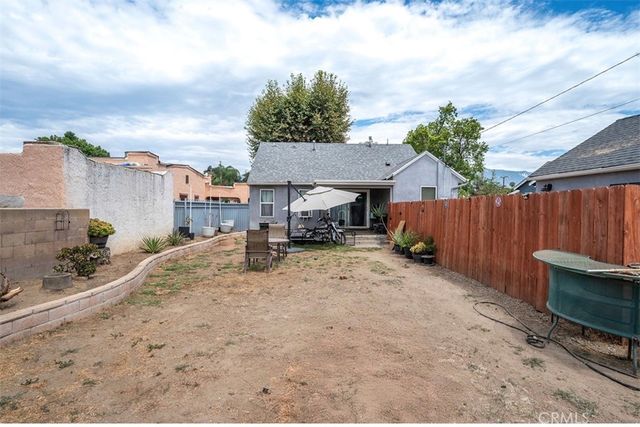 769 W 20th Street, San Bernardino, CA 92405