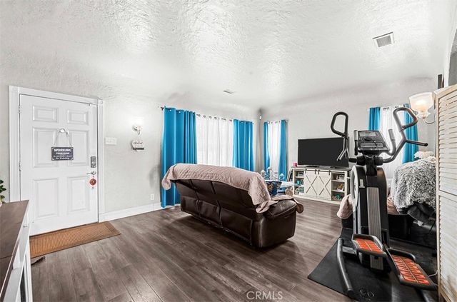 769 W 20th Street, San Bernardino, CA 92405