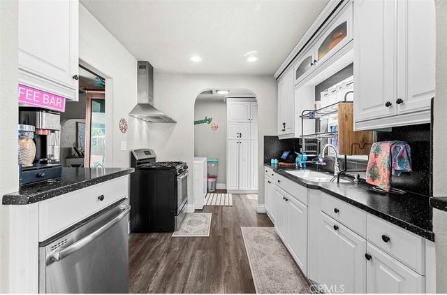 769 W 20th Street, San Bernardino, CA 92405