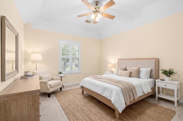 78 E Hobbit Glen Drive, Conroe, TX 77384
