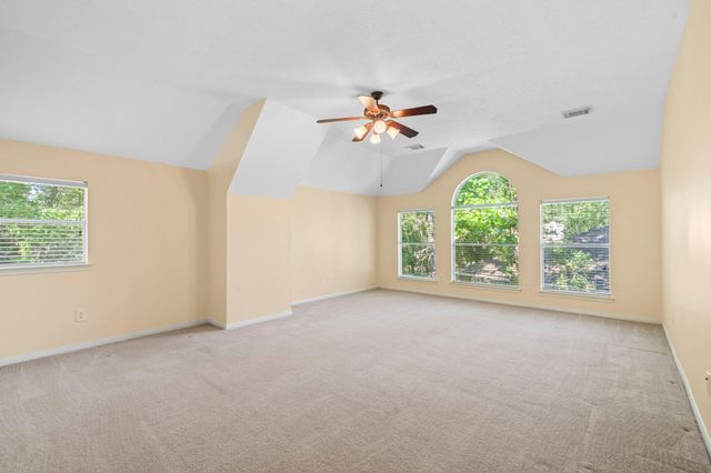 78 E Hobbit Glen Drive, Conroe, TX 77384