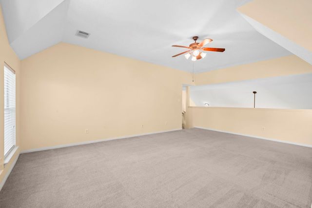 78 E Hobbit Glen Drive, Conroe, TX 77384