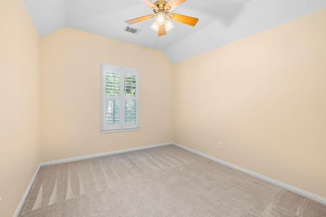 78 E Hobbit Glen Drive, Conroe, TX 77384