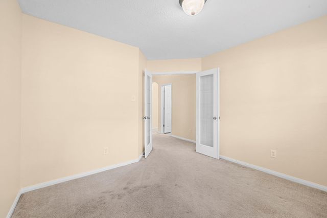 78 E Hobbit Glen Drive, Conroe, TX 77384