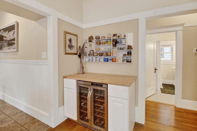 2107 24 St, Sacramento, CA 95818