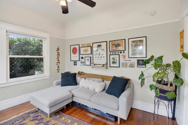 2107 24 St, Sacramento, CA 95818