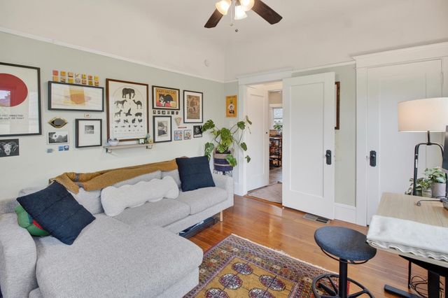 2107 24 St, Sacramento, CA 95818