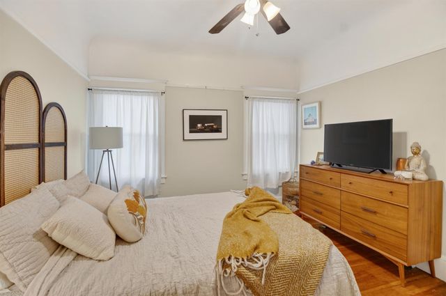 2107 24 St, Sacramento, CA 95818