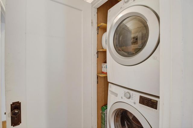 2107 24 St, Sacramento, CA 95818