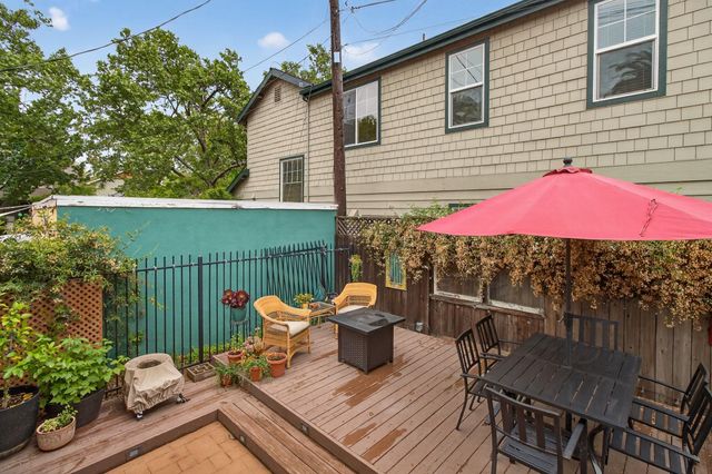 2107 24 St, Sacramento, CA 95818