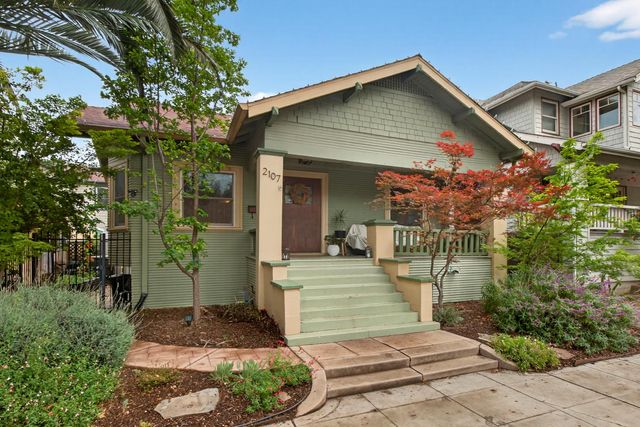 2107 24 St, Sacramento, CA 95818
