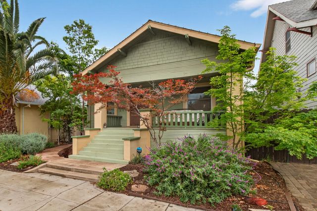 2107 24 St, Sacramento, CA 95818