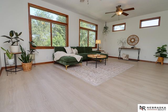 2836 NW 7th Street, Lincoln, NE 68521
