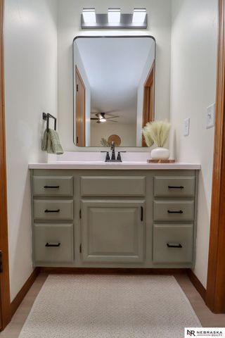 2836 NW 7th Street, Lincoln, NE 68521