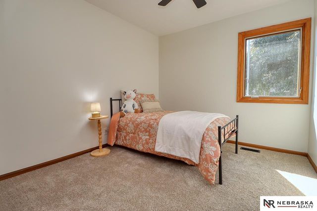 2836 NW 7th Street, Lincoln, NE 68521