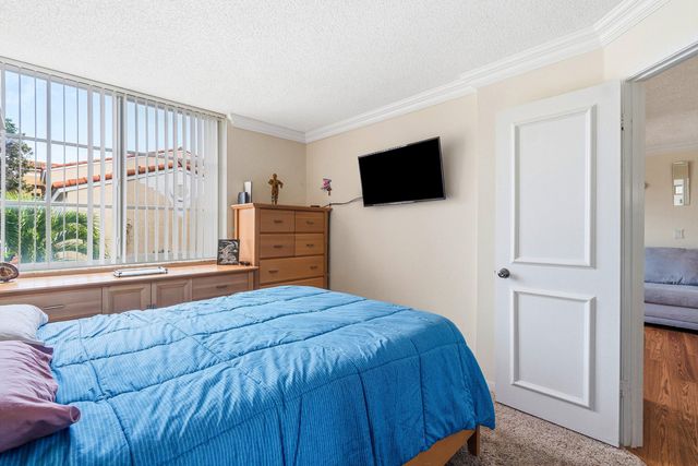 117 Yacht Club Way 206, Hypoluxo, FL 33462