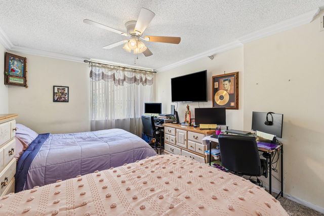 117 Yacht Club Way 206, Hypoluxo, FL 33462