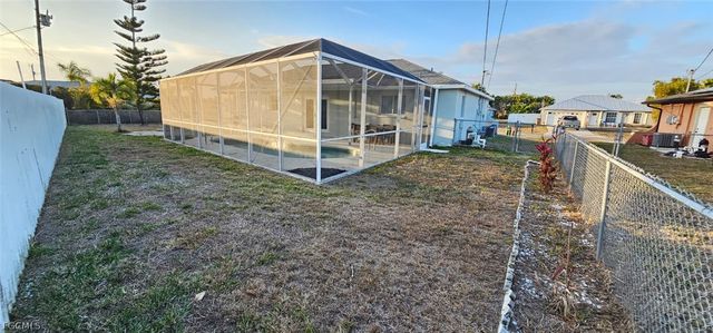 510 SE 27th TER, Cape Coral, FL 33904