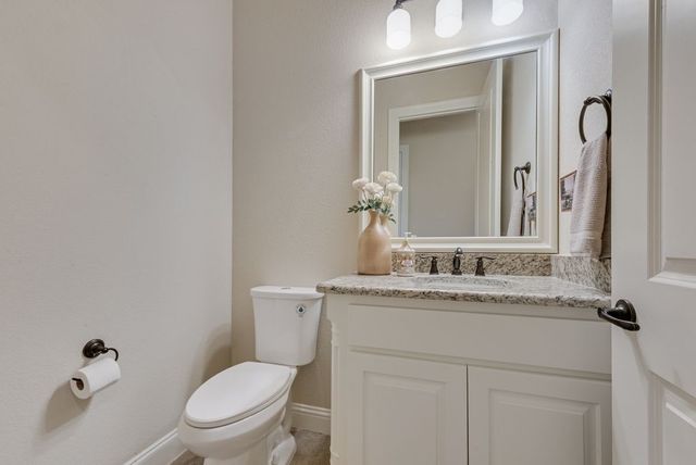 6915 Clayton Nicholas Court, Arlington, TX 76001