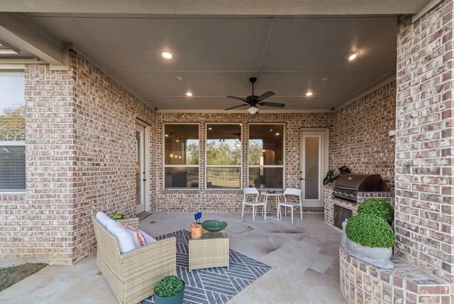 6915 Clayton Nicholas Court, Arlington, TX 76001