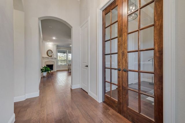 6915 Clayton Nicholas Court, Arlington, TX 76001