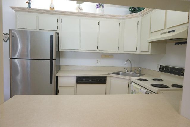 801 Sky Pine Way F2, Greenacres, FL 33415